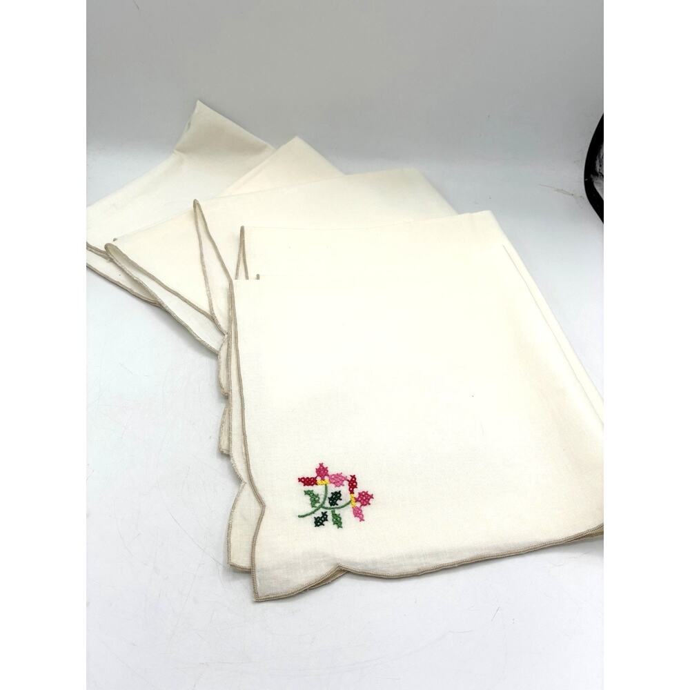 Vintage Napkins Set 5 16” Hand Embroidered Floral Scalloped Linen